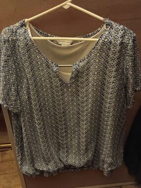 Christopher & Banks Blue Printed Short Sleeve Blouse